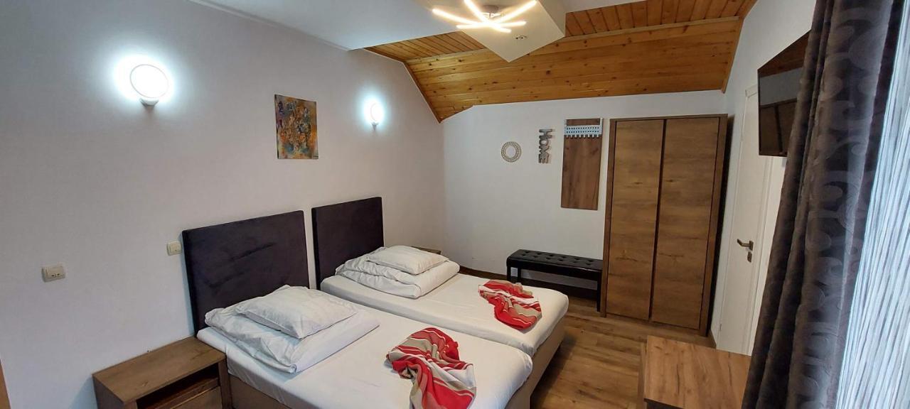 Pensiunea Riunione Brassó Kültér fotó